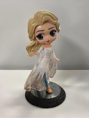 Banpresto Q Posket Frozen 2 Elsa Figure